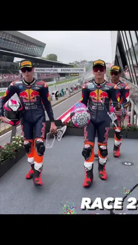 goodjob #vedaegapratama  #vedapratama  #motogp  #moto  #redbull  #podium 