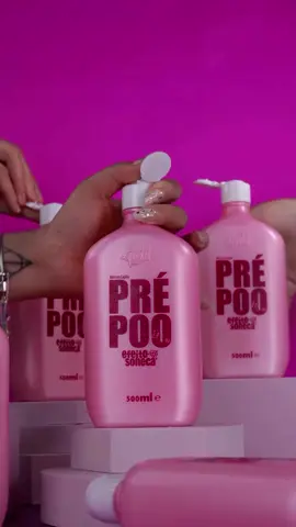 Mais um lançamento saindo do forno pq a Goold não para 😍 PRÉ POO Efeito Soneca com aquele cheiro maravilhoso que você já conhece 💖 . . . @gooldproduto  #goldspellcosmeticos #everkcosmeticos #efeitosoneca #hair #prepoo #fyp #goldspell #prepooefeitosoneca #rosa #explore #cronogramacapilar 