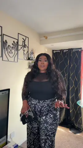 This pant is Gorgeous 😍😍 #fypage #TikTokShop #tiktokmademebuyit #fyp #curvyfashion 