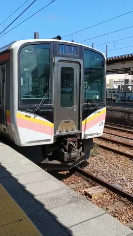 e129系発車シーン 警笛あり#越後線 #信越線 