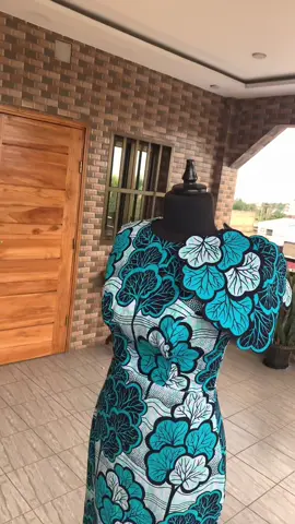 Un chic modèle  pour vous ✂️🪡#robepagne #ankara #pourtoi #viraltiktok 