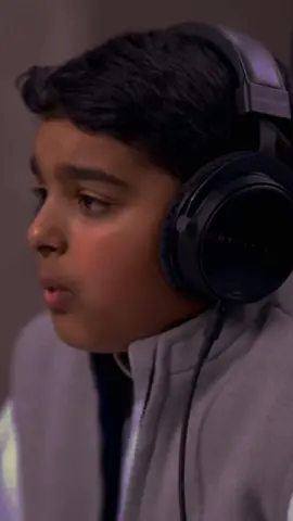 سورة المرسلات كامله مفسرة 😴🎧 #عثمان_الحداد #سورة_المرسلات #راحة_نفسية #قران_كريم #اكتب_شي_توجر_عليه @كـروما قـرآن | black ground 