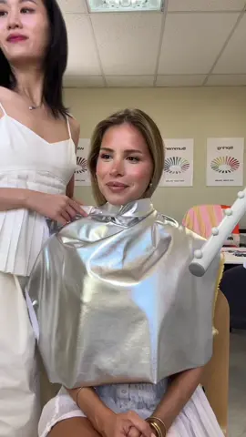 Color analysis in session!! Trying to find the best jewelry shade #jewelry #goldorsilver @YONI COLOR STUDIO 