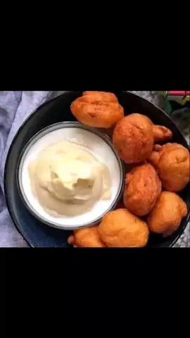 breakfast,lunch and dinner. I thank God for putting three square meal for my table. e no easy for 9ja now.