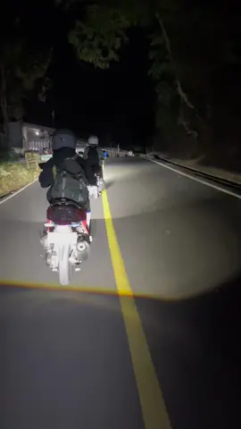 emang paling enak jalan malem #variomodifikasi #vario150 #vavarioan #varioproper #legonparibeach 