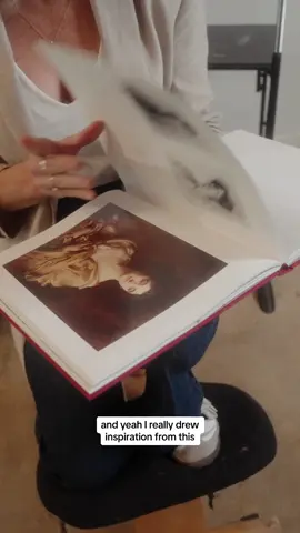 Growing up on a dairy farm without access to art galleries, I learned a lot about the art world through books—lots of books. Here’s one of my favourite John Singer Sargent books and how his work has influenced some of my recent portraits.  #johnsingersargent #portraitartist #arteducation 