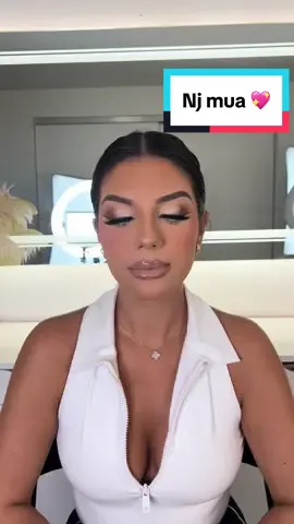 A very demuretsy soon to be bride 🥰😂 BOOKING LINK IN BIO ‼️ #njmua #njmakeupartist #newjerseymakeupartist #makeup #makeupartist #bloomfieldnj #clientes #makeupclient #njmuartist #bloomfieldnjmua 