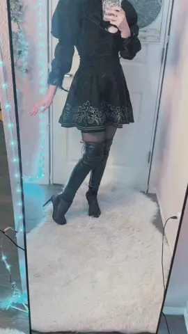 My mirror isnt dirty… your mirror is dirty! 