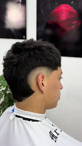 Corte que debes pedir a tu Barbero #mohicano#burstfade #barberosipiales #fyp #viral #parati 