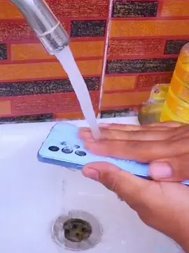 #CapCut Samsung Galaxy A53 5G is Waterproof #watertest #waterproof #phonetest #galaxya53 #techsntoz 