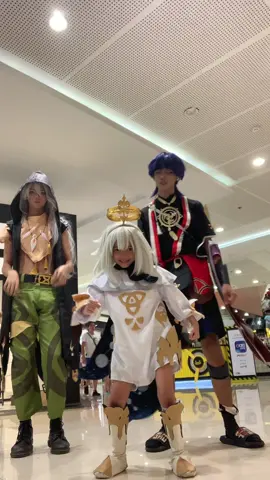 PAIMON SO CUTE 🥺 with @Shun #genshinimpact33 #GenshinImpact  #genshin  #scaramouchegenshinimpact  #fyppp #scaramouche  #scaragenshin #fandango  #scaracosplay  #scaramouchecosplay  #wanderergenshinimpact #paimongenshinimpact #paimoncosplay #paimon #wanderer  #razorgenshinimpact #razorcosplay #genshinrazor 