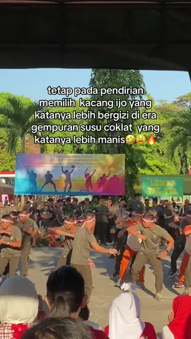 kacang ijo lebih bergizi#fyp #viral #masukberanda #4u #tikotok #yelyel #tni #persit #tamtama #bintara #kodamhasanuddin #semuaorang #kacangijo #xyzbca #lomba17agustus 