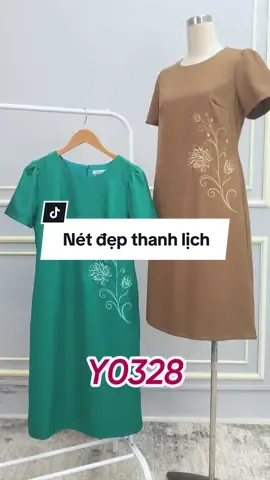 Mẫu đầm thanh lịch, cổ điển từ nhà Thiều Hoa cho các chị em diện đi làm, đi chơi. #thieuhoa #thoitrang #thoitrangtrungnien #phaidepngaynay #trungnien 
