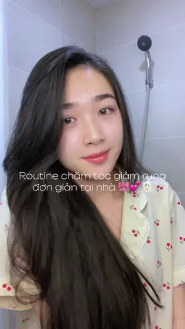 Dành cho tóc dễ rụng, giúp giảm rụng tóc nà mấy bà iu 🫧🎀🧖🏻‍♀️ dầu gội nhà Cỏ Mềm quá quen thuộc rùi, ra dòng mới là phải thử liền thoaiii #comem #daugoi #dautam #rungtoc #haircare #haircareroutine 