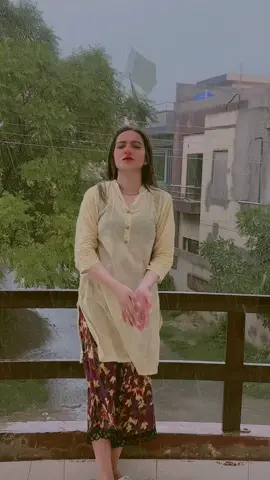 #tumko barish pasand hai mujhe barish mein tum# #💔🥀🥹🥹💔🖤🍂🍂💔🥀😢🥹 #alonelifebetter__feeling#broken heart 💔💔💔 @Seharfitness #Instagram#seharfitness##trending #foryou #fypシ゚ viral #foryoupage #viralditiktok #viral_video #foryoupage#foryou #foryoupage #crow07 #tiktokpakistan #viralvideos #foryou  ❤️