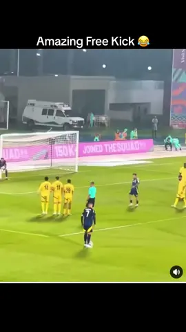 #cr7 #freekickbycr7 #cristianoronaldo #ronaldo #amazingfreekick #Soccer #football #funnyvideos #laughter #smile #😂😂😂😂😂😂 #growmyacount #fypシ゚viral 
