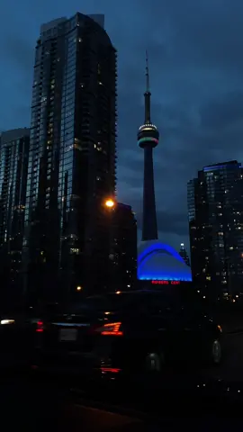 i love toronto at night omg #toronto #torylanez #fyp #foryou 
