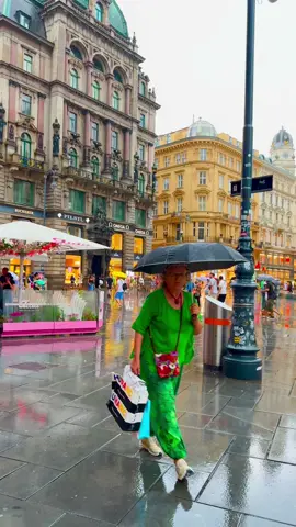 ياخي الجو بالمطر غير 🙂#تصويري📸 #النمسا🇦🇹 #ستوريات #اكسبلورexplore #التصويرالإحترافي #اوروبا #sy_389 #فينا🇦🇹 #انستقرامي_بلبايو #اوربا_المانيا_النمسا_هولند_السويد