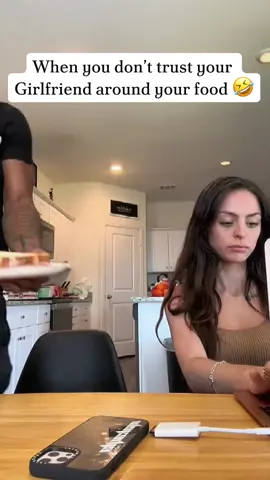 #scareprank #scarecam #fail #jumpscare #scary #scared #scaring #foryou #funny #fypシ #funnyvideos #funnyprankvideos #prank #funnymoments #hahaha 