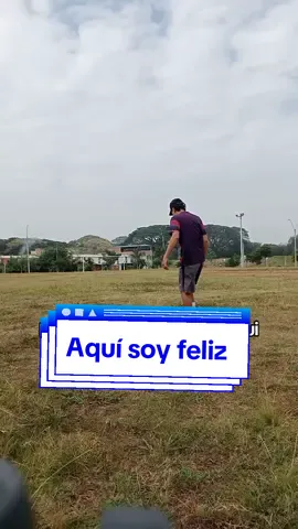 Aqui soy feliz ❤️‍🩹⚽ #futbol#feliz#futebol #Soccer#Love #deporte #futboltiktok #futbolvideos #motivational #tiktokvideos 