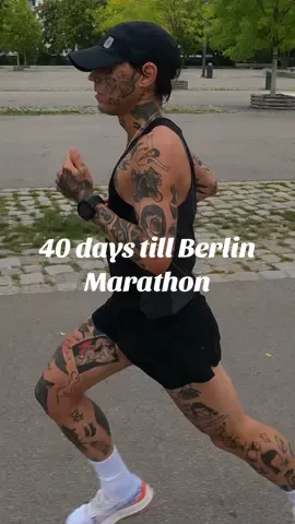 Marathon just around the corner #marathon #laufen #Running #govegan #veganrunner #runningmotivation #runnersofitiktok #marathontraining #laufen #laufmotivation #runningman #berlinmarathon #ultrarunner #longdistancerunning #speed #summerrun #laufe #corrida #treinodecorrida #run #runningchallenge 