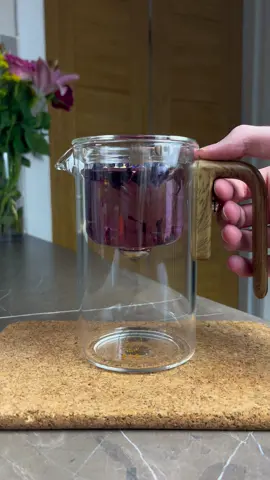 Teatime with the magic pot🥰🫖