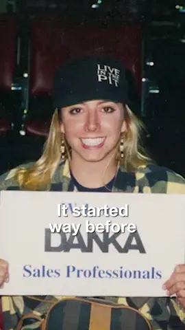 Sara Blakely explains the power of manifesting.  Here is how she was able to become “a no-limit person.” [Sara Blakely] #sarablakely #sei #findyourgenius #spanx