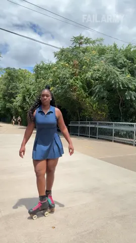 blew his chances by this much 🤣 #rollerblade #rollerblading #skating #rollerskating #fail #shorts