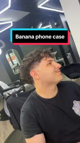 Is my banana phone case the best in the world😭 #tinfades 