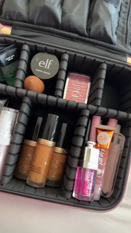 my new makeup bag 😍🎀 #makeupbag #makeupessentials 