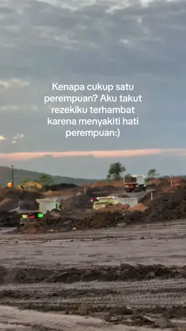Menyakiti hati perempuan tidak membuatmu hebat ketua😇#fyp #beranda #driverstory🎥tiktok #anakrantau #tambangbatubara #soundviral 