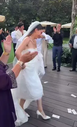 i was waiting for this 😂🩵💃🏻 #ErsBer #ersinarıcı #berilpozam #düğün #wedding #Love #absun #abidin #suna #sunaabidin #abidinsuna  #yalıçapkını #feritkorhan #seyrankorhan #afrasaraçoğlu #mertramazandemir #afram #seyran #ferit #seyranferit #feritseyran #tdizifxx #turkishdizi #turkish #turkey #turkishseries #turkishdrama #dramaseries #dizi #turkserial #turkdizi #editsfxx #yalıçapkını #yaliçapkini #fyp #foryou  #foryoupage #4you #fürdich #fürdichpage #fürdichseite #viral #virall #goviral #gehviral #gönnfy #gönndochfy #zyxcba #xyzbca #keşfet #keşfetteyizzz #keşfetbeniöneçıkar #kesfet #ksft #oneal #keşfetedüş #keşfetbeni #keşfetalbeni #kesfetteyiz #highquality #views #800views #millionviews #blowitup #blowup #lyrics #zitate #karazitate_  #fypシ #keşfetolmabüyüsü✨🔮 #keşfetolmaduasıenter📿🧕 #keşfetküsmüyüz #keşfetolmaduası #keşfetbeni #keşfetimiaç #keşfetolsun #keşfeteçık #keşfetedüş #blowthisup #wattpad #culpamia #parati #serieturc #serieturca #pourtoi #зимородок #сейфер #makethisviral #blowthisupforme #explore #explor #explorepage #الطائر_الرفراف  ‎#طائر_الرفراف ‎#طائر_الرفراف🤍 #yalicapkinidizi #yalicapkiniedit #seyferedit #4u #kardeşlerim #aile #yabani #aslaz #asdor #asdev #مسلسلات_تركية #مسلسلات_تركية_مدبلجة #اكسبلور #اكسبلورexplore #اكسبلور #seriesdu  ‎مسلسلات_تركية #турецькісеріали🇹🇷🇺🇦 #бабійвособняку #бабійзмаєтку #seriesturcas #seriestiktok #seriesturkish #seriesturcas🇹🇷 #fypsounds  سيران_فريد #seyfer 