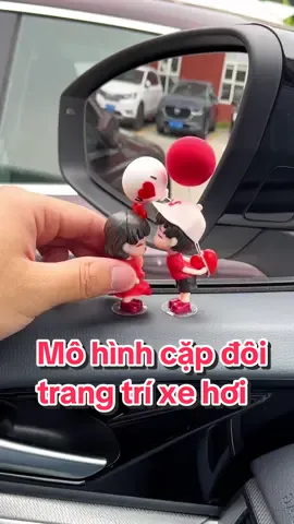 Mô hình cặp đội kissing cute trang trí xe hơi lãng mạn và độc đáo #trangtrixehoi #trangtrioto #trangtrixeoto #phukienxehoi #xuhuong 