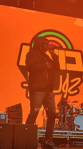 Busy Signal - Free Up Cold Heart Riddim #busysignal #freeup #freeupblackpeople #coldheartriddim #riddim #riddimlyrics #reggaevibes #reggae #fyp #jamaicantiktok🇯🇲viral #realestriddims #viral #caribbeanradio 