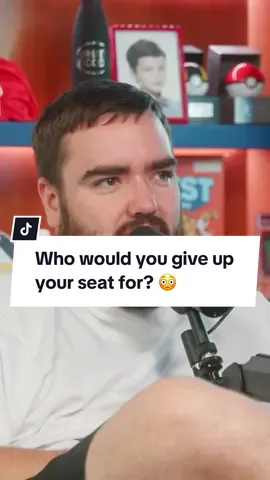 Who would you give up your seat for? 😳 #WhatsGood #miniminter #Randolph #Travel #Question 