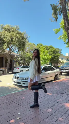 accidentally blocking traffic#OOTD#carmelbythesea #california 