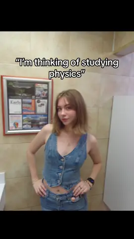I missed making tiktoks #womeninstem #stem #Astronomy #Science #foryou #fyp #astrophysics #physics #university #college #physicstok #astrotok  #backtoschool #greenscreen 