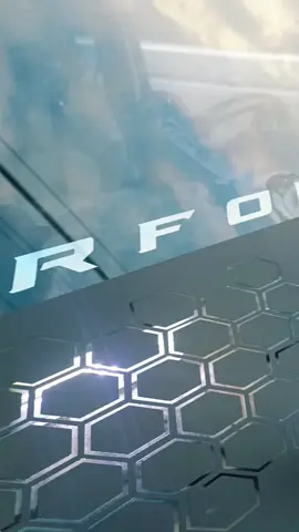 Que tus balizas se vean diferentes personaliza con nosotros visítanos al norte de Quito #franjaantisolar #autos #stickers #stickerpersonalizado #autostuning #camionetas #busestuningvip🔱 #camionesconestilo 