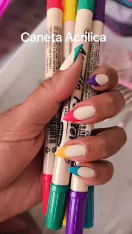 Caneta acrílica 🫶🏼 ela é ótima pra decoração, se borrar é só passar álcool, finalizar com top coat ou extra brilho  #canetaacrilica #nailsart  #unha  #acrilica 