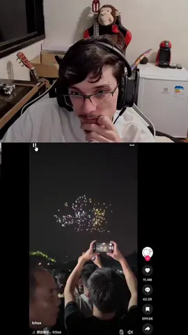 ROUBARO O CELULAR DELE #react #clips 