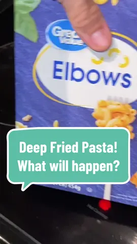 Lets Deep Fry Pasta! What will happen?🧐 #fyp #fypシ #Foodie #foodietiktok #foodcritic #chopelasreview #foodreview #chopelascreations #pasta 