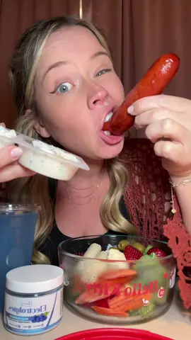 Everything dipped in ranch  #lunchatwork #eatlunchwithme #mustard #applesausage #veggieswithmustard #asmr #crunchy #crunchylunch #healthyrecipes #healthylifestyle #chickensausage #applechickensausage #mukbang #electrolytes #pov #lunchchat  #cottagecheese    #lunch #blueraspberryelectrolytes  #chickenapplesausagewithmustard #tiffanyplate  Search Amazon for Blue Raspberry Electrolytes for this blue hydration drink. (linked in my storefront too to make it easier to find) 