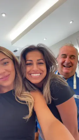 😭🤣 Sorry Emma #fyp #giordano #prank #fypage #filter #scarecam #manbehind 