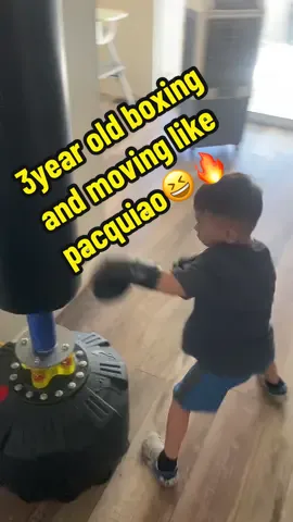3 yearold showing hes boxing skills🔥#kids #sports #kidssports #boxingkids #training #trainingmotivation 