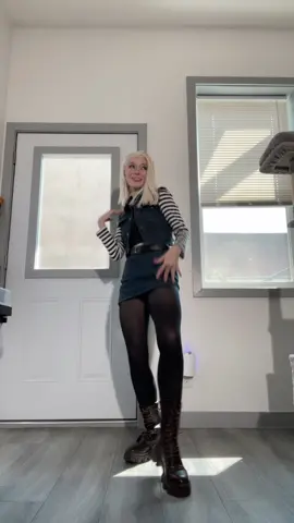 I miss this dance it’s so fun 😭😭 #cosplay #anime #cosplayer #animecosplay #dragonball #dragonballz 