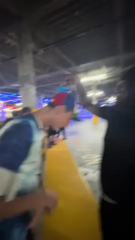 LUCKI wanted to spin this fans propeller hat 😭 so wholesome 💜  Via @Jaiden Y  #lucki #luckiconcert 