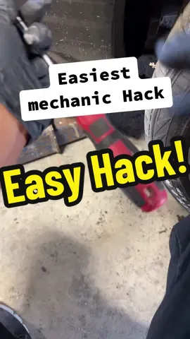 Why Mechanic Tricks Always Save the Day😎 #mechanic #carlover #carguy #automotive #mechanics #mechaniclife #mechanicsoftiktok #tricks #hacks 