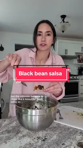 Obsessed with this fresh black bean salsa salad 🤤 #easyweeknightmeals #momlife #creatorsearchinsights fast recipes for lunch, lunch for the week ideas