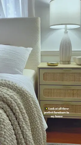 Take a look at my furniture arrangement and give me some advice. Click on my shop to find all the furniture #GiratreeStyle #Giratree #Giratreefurniture #interiordecorating #interiordesign #interiordecor #HomeDecor  #HomeInspiration #TikTokHome  #interiorstyle   #cozyvibes