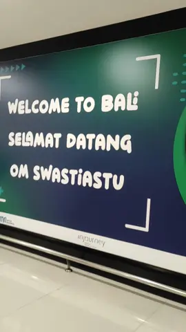 mentahan jalan-jalan di Bandara Internasional I Gusti Ngurah Rai Denpasar Bali Indonesia sampai di dalam bandara buat bahan prank story WhatsApp Instagram atau sosial media lainnya #tiketdotcom #batikair #mentahancapcut #mentahanvidio #mentahan #mentahanjalanjalan #storywhatsapp #pranktemen #story #denpasar 